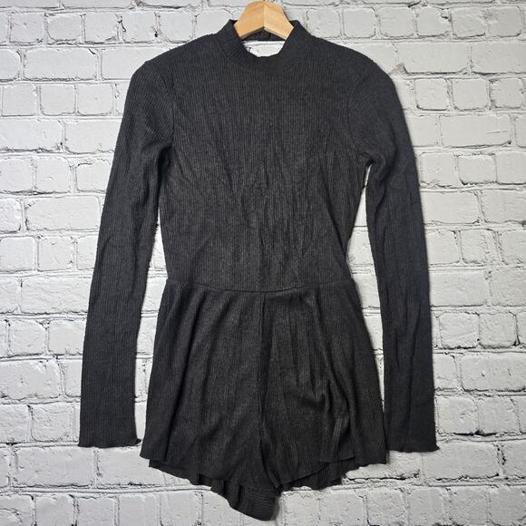 Urban Outfitters Ribbed Charcoal Gray Open Back High Neck Romper Size Small - Picture 1 of 12